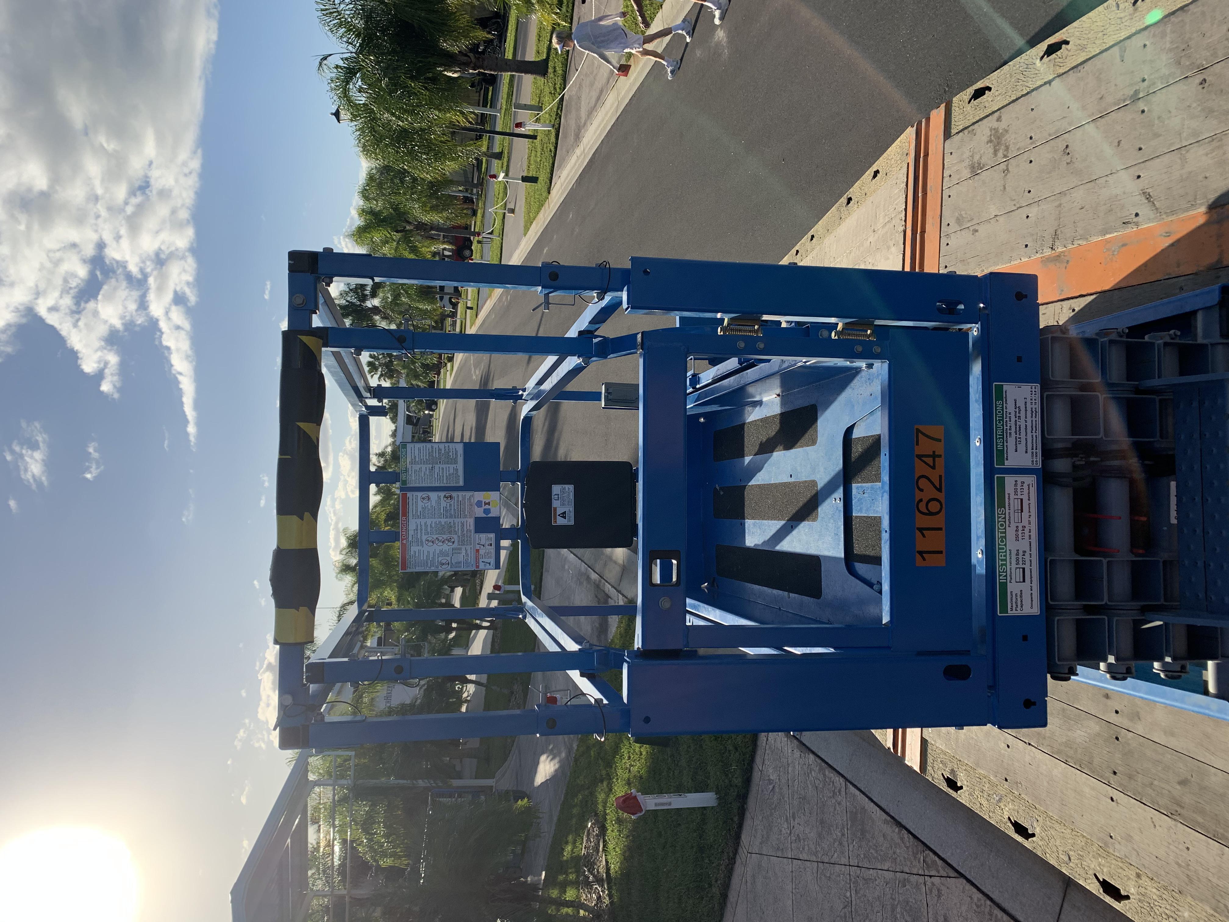 2020 Genie GS-1930 Solid Non Marking Tires, Beacon, Folding rails with half height swing gate