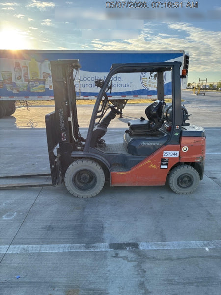 2022 TOYOTA 50-8FGU25