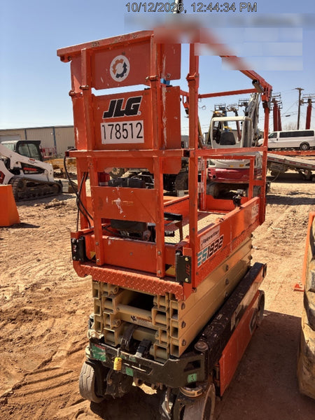 2021 JLG ES1932