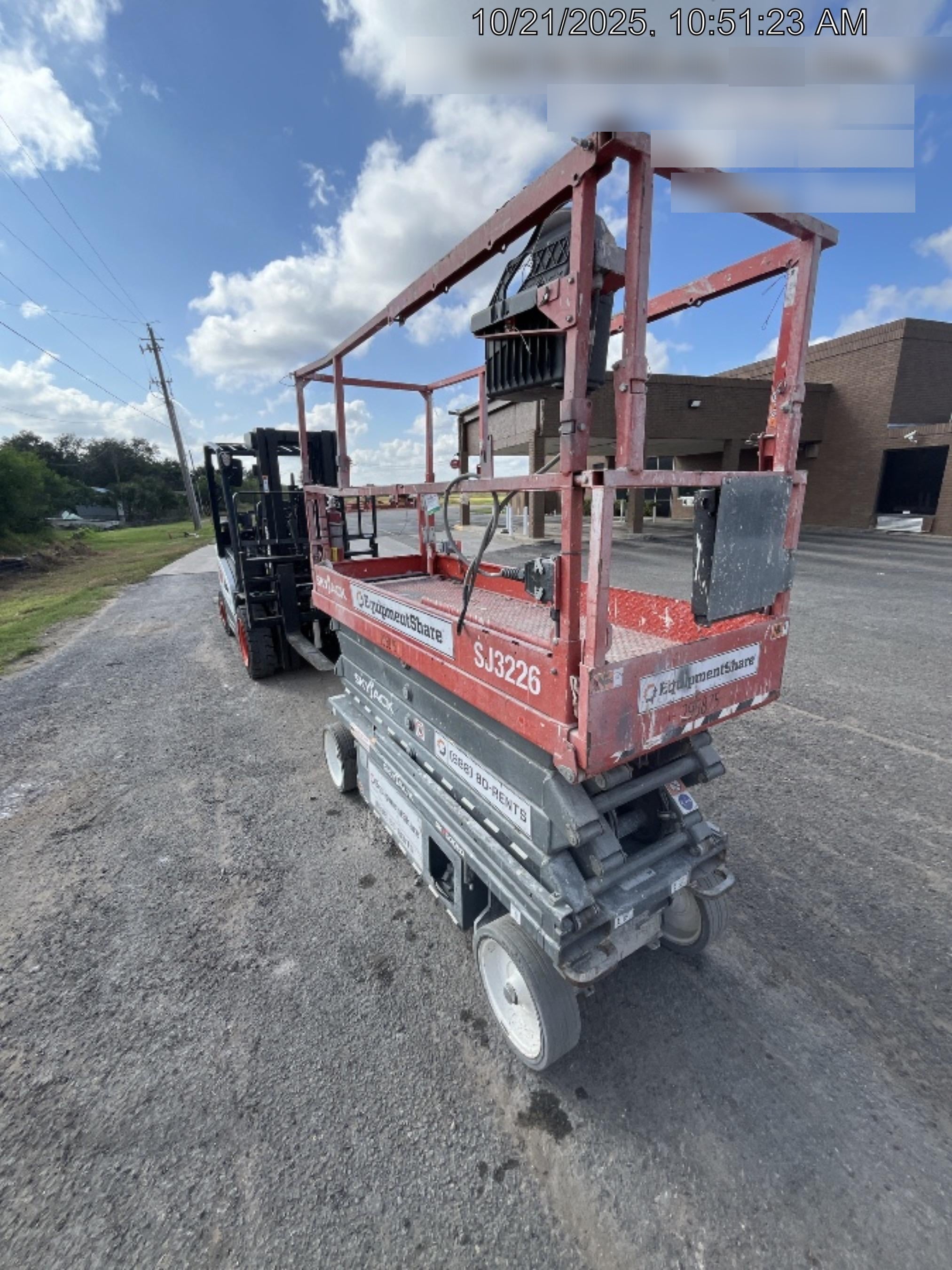 2023 SKYJACK SJ3226