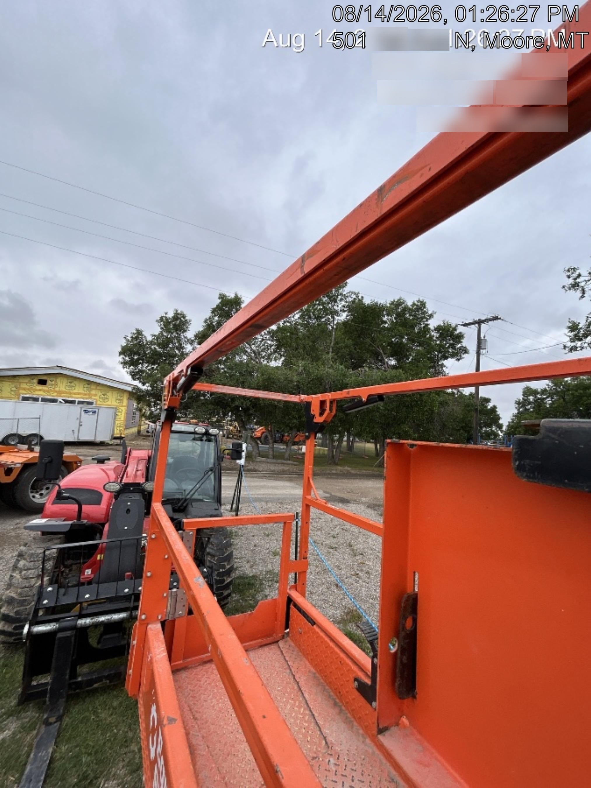 2022 JLG ES1932