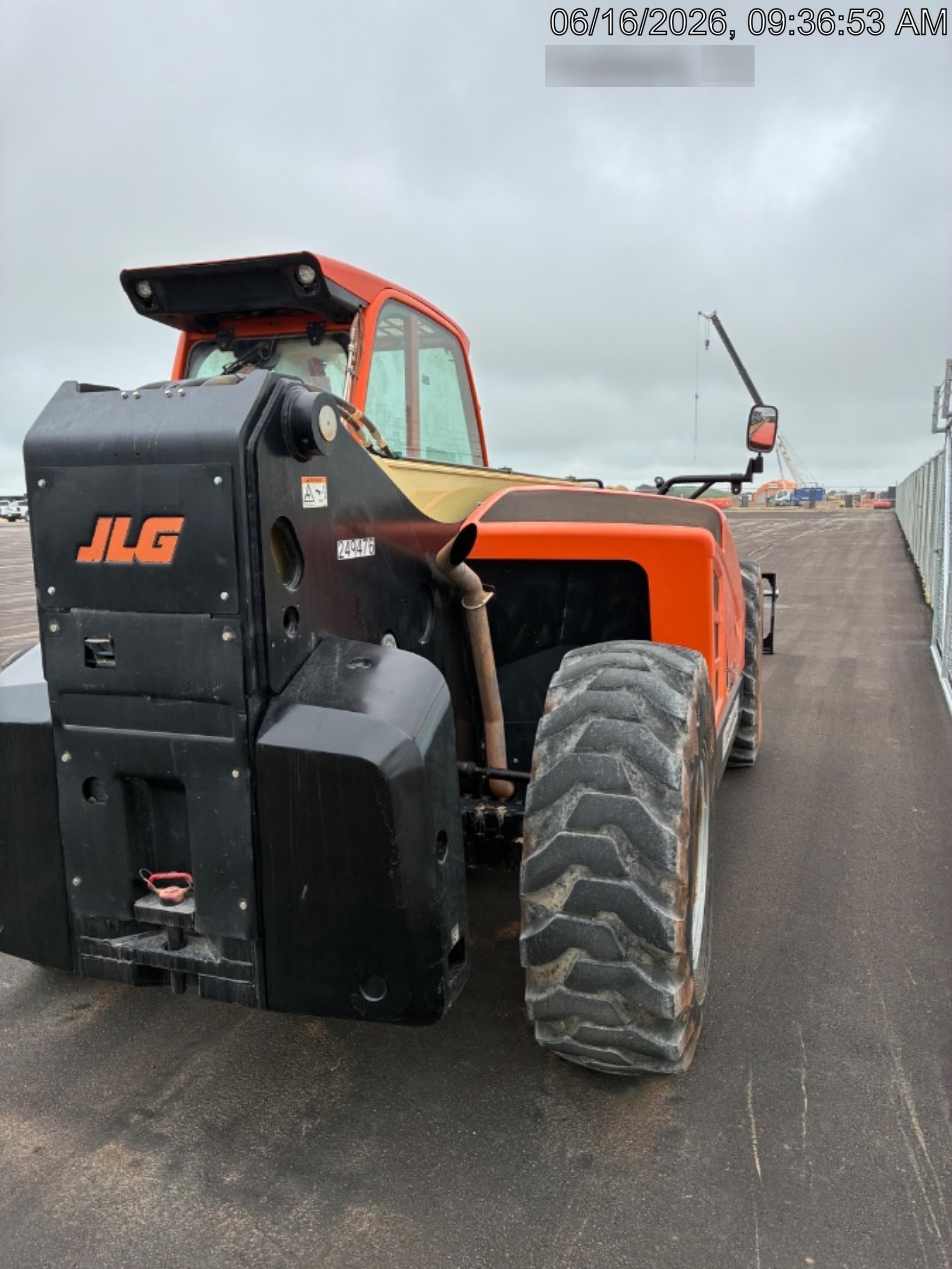 2022 JLG 1732