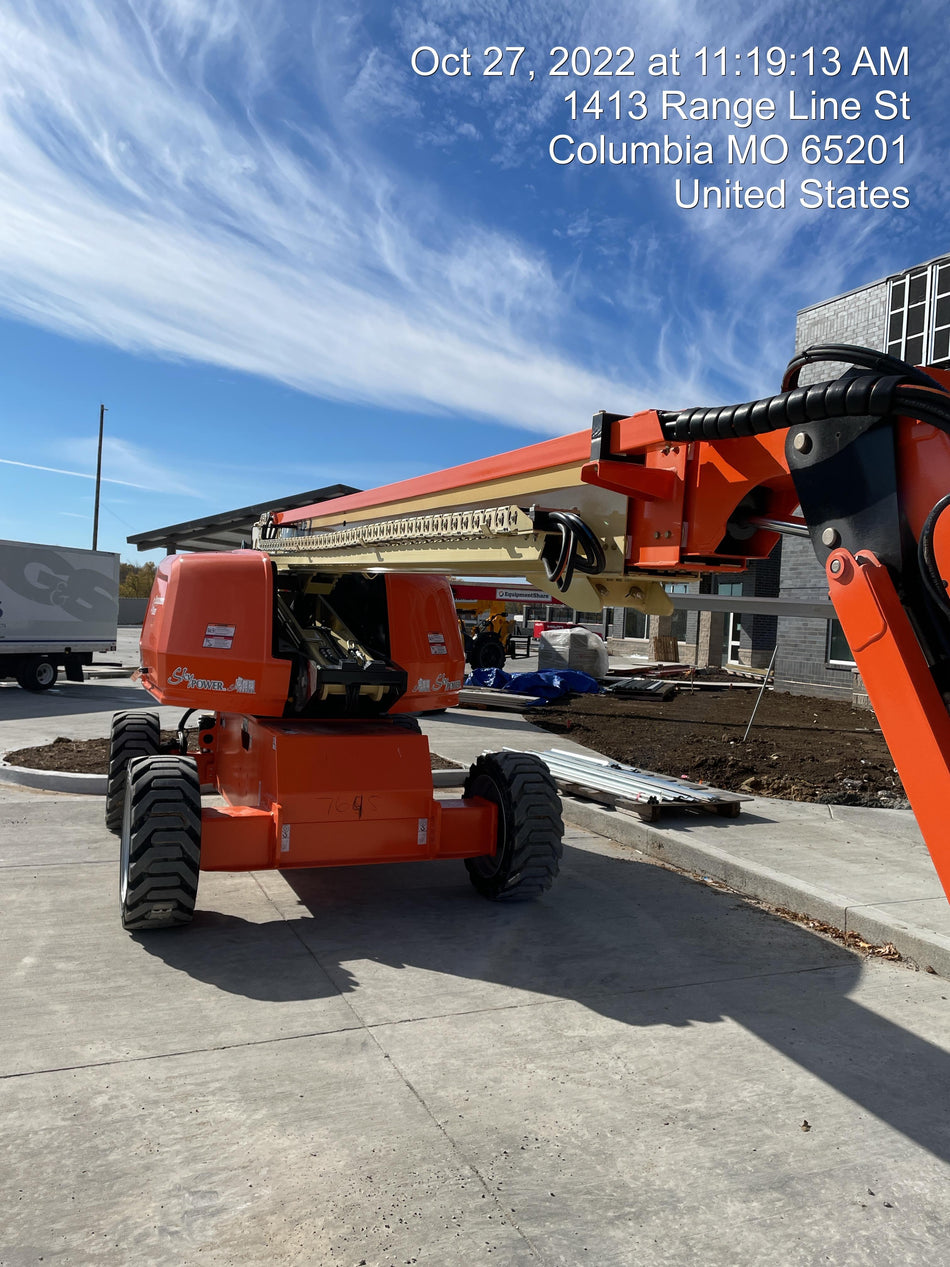 2022 JLG 660SJ
