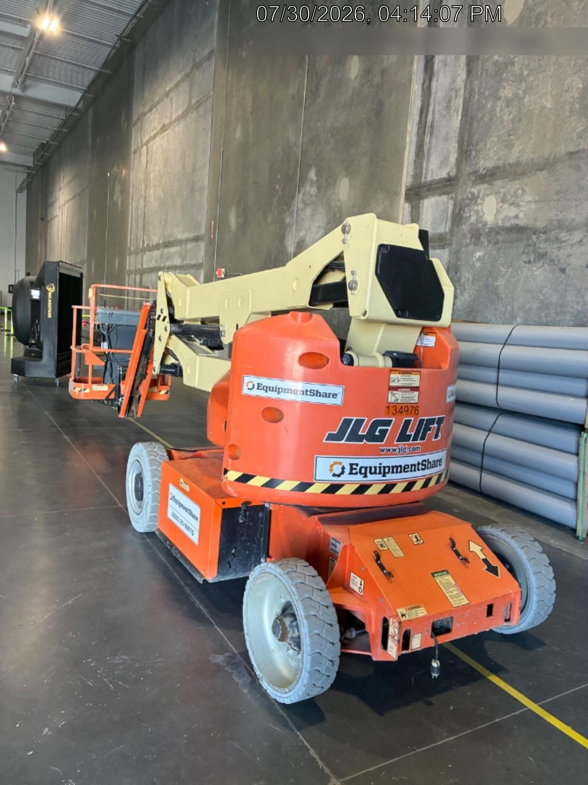 2021 JLG E400AJP Narrow