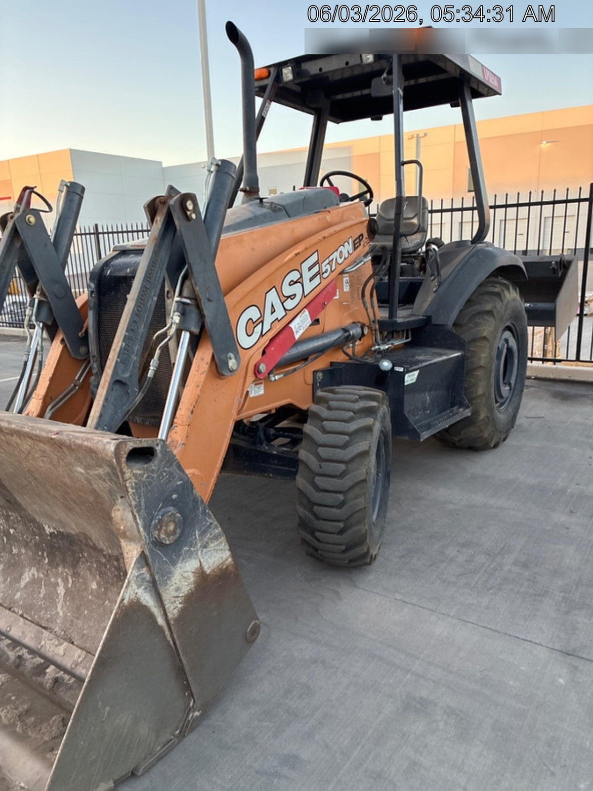 2019 CASE 570N EP