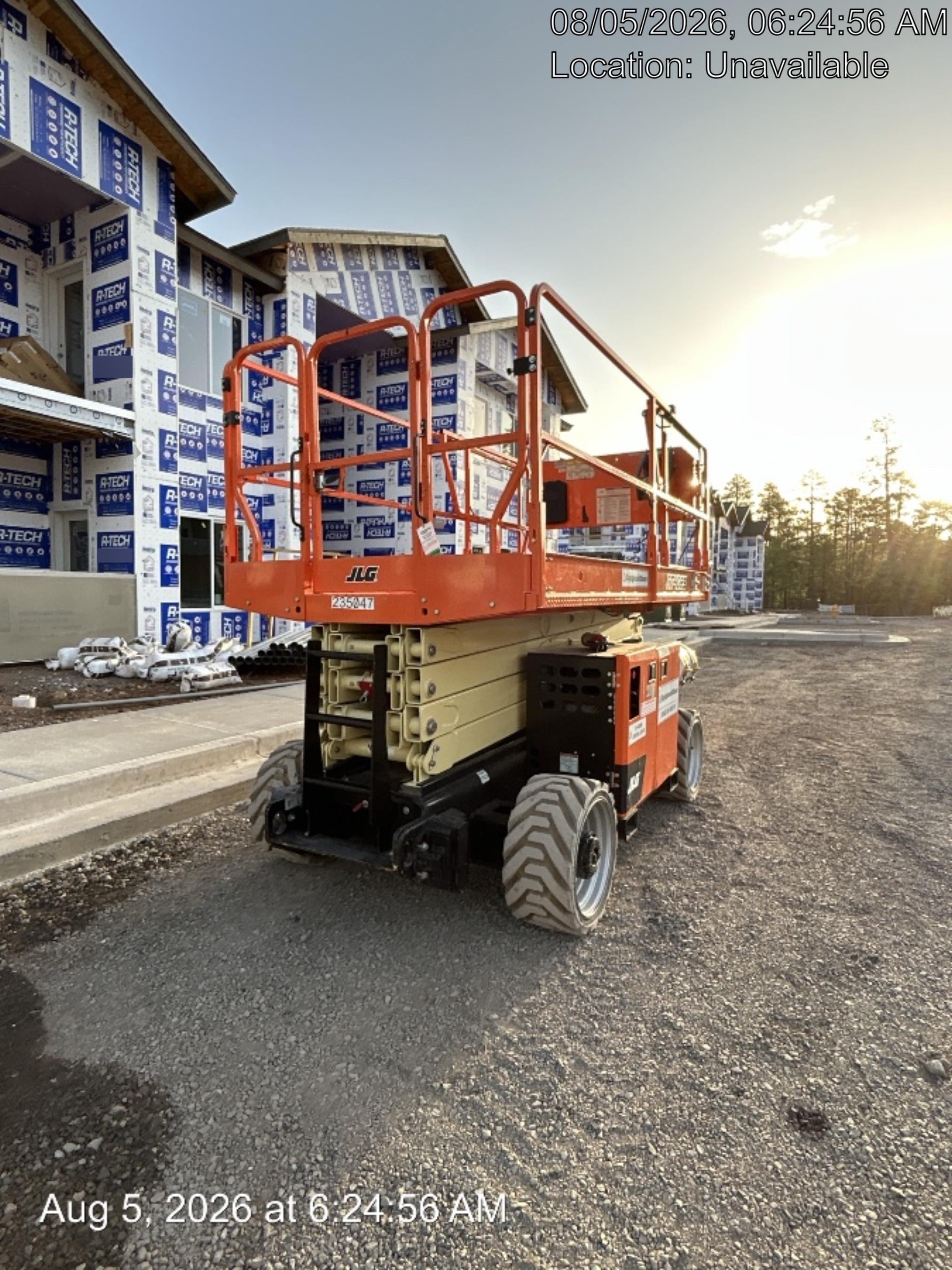 2022 JLG RT4069