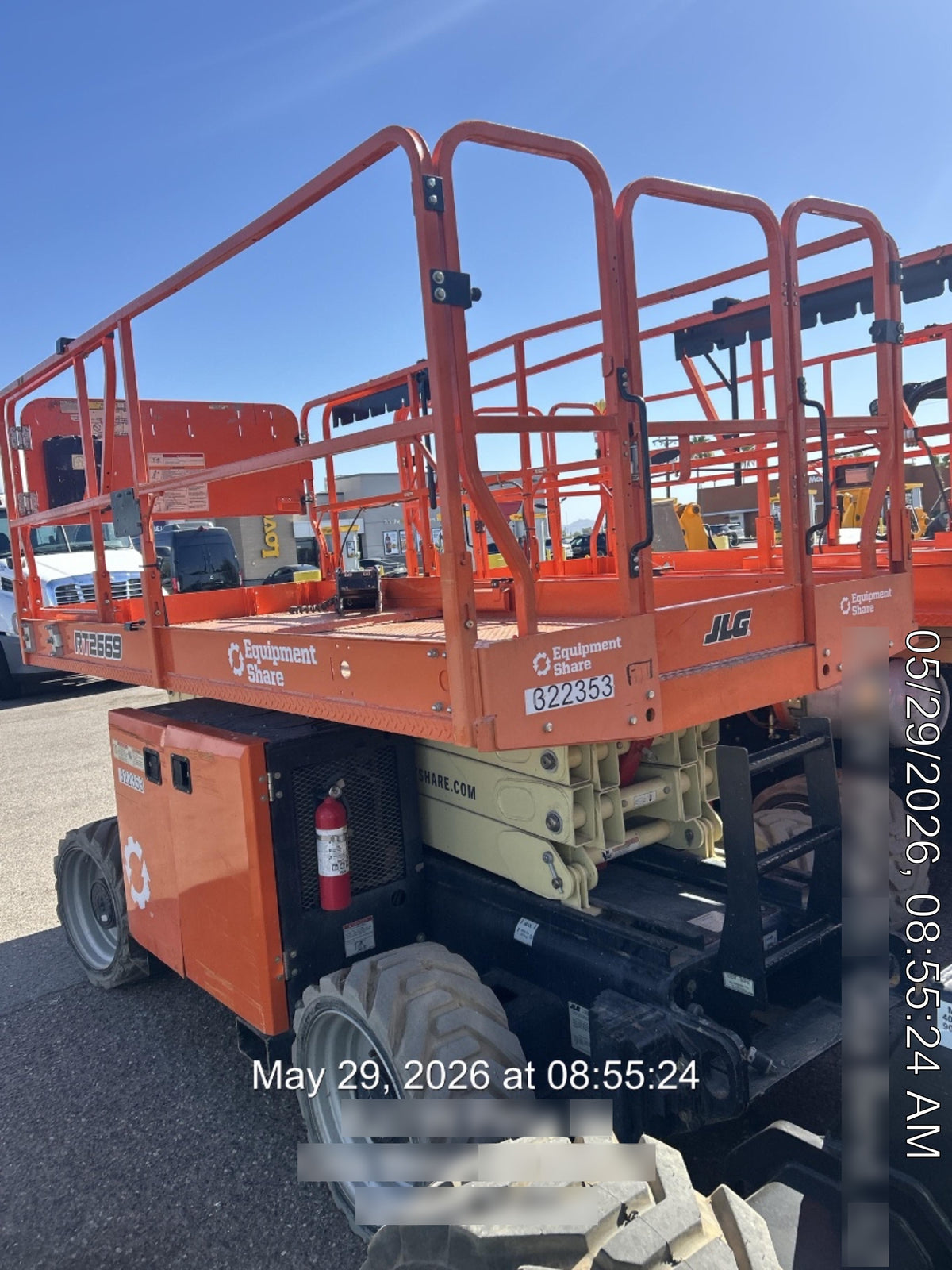 2023 JLG RT2669