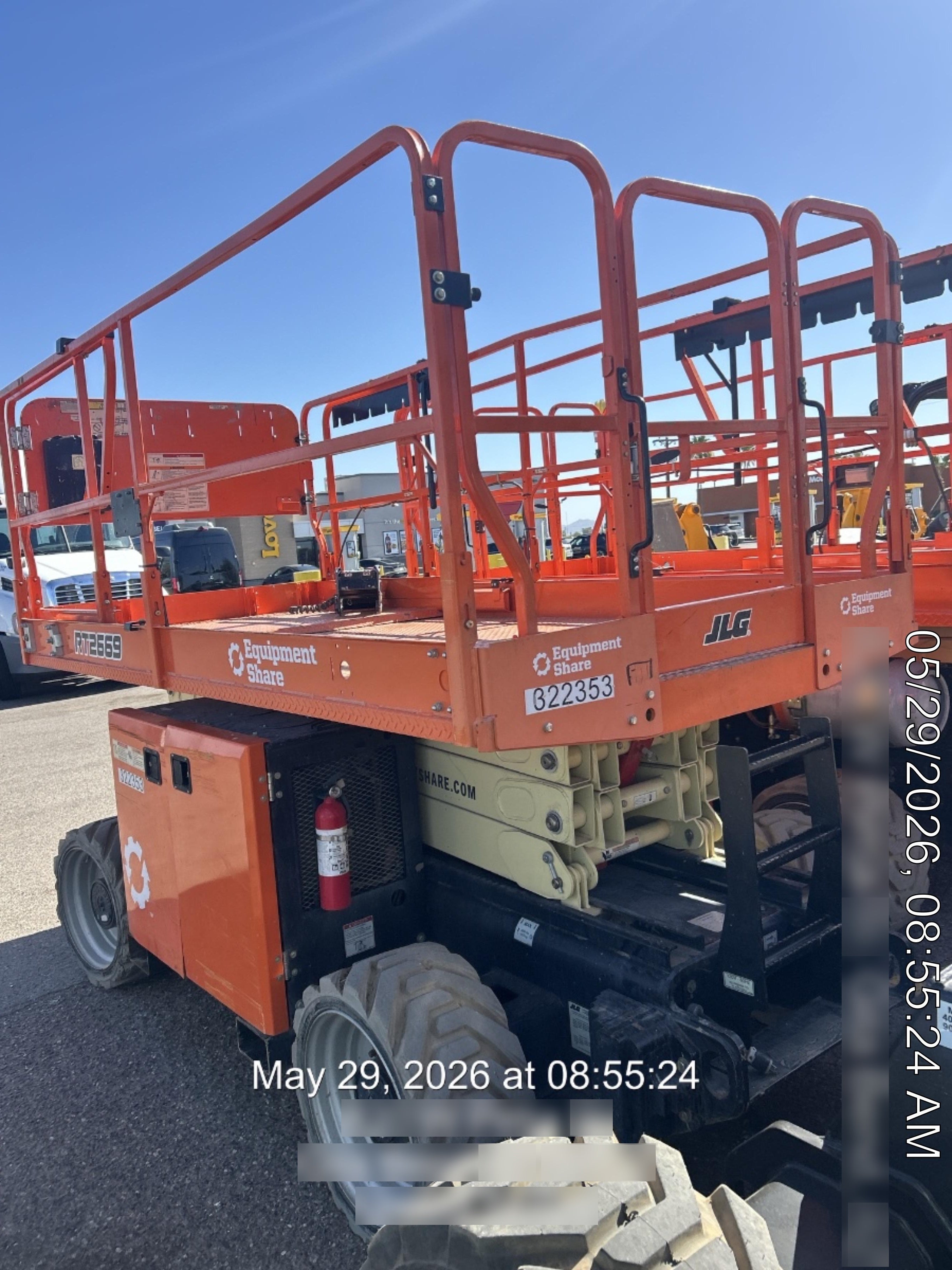 2023 JLG RT2669