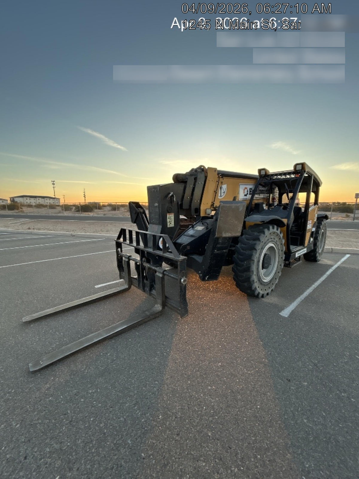2022 SANY STH1056