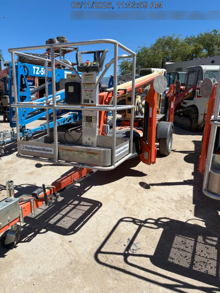 2022 JLG T350