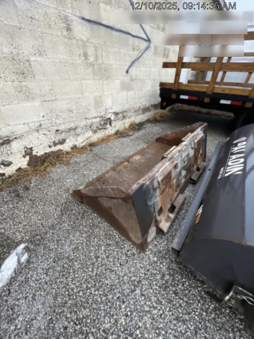 2021 PALADIN Sweepster SB72