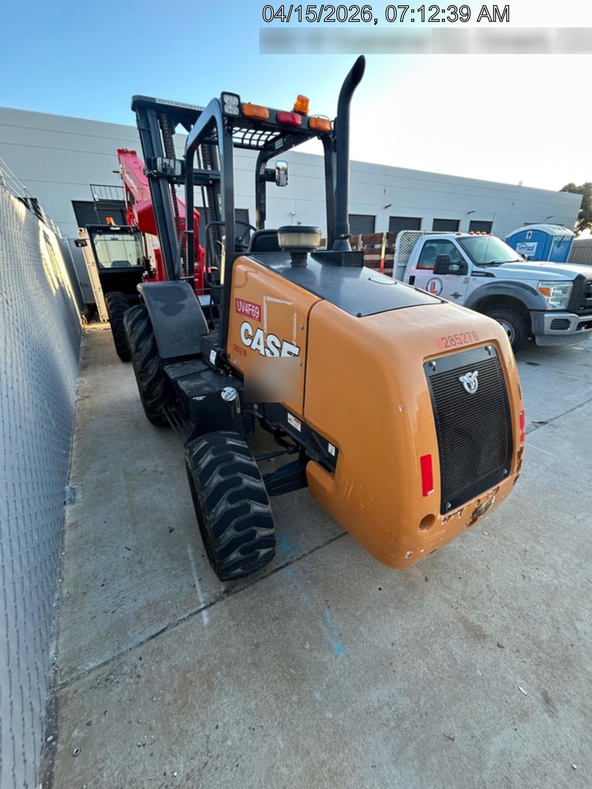 2023 CASE 588H