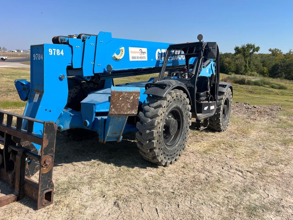 2018 GENIE GTH-1056