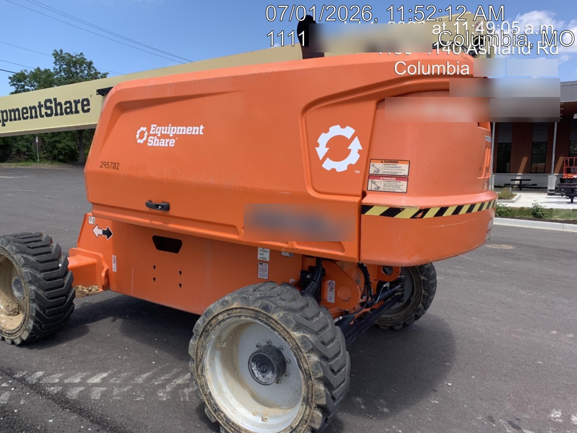 2023 JLG 660SJ