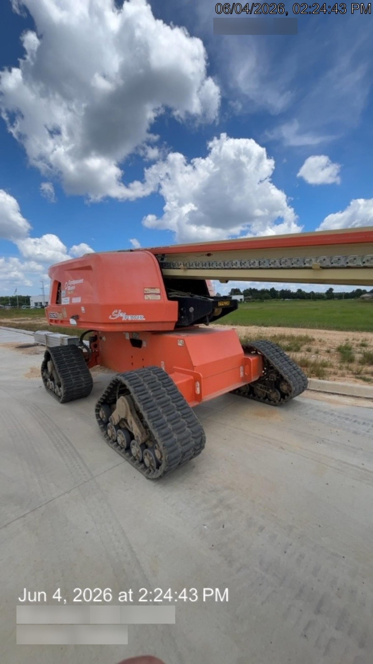 2022 JLG 660SJ Quad Track
