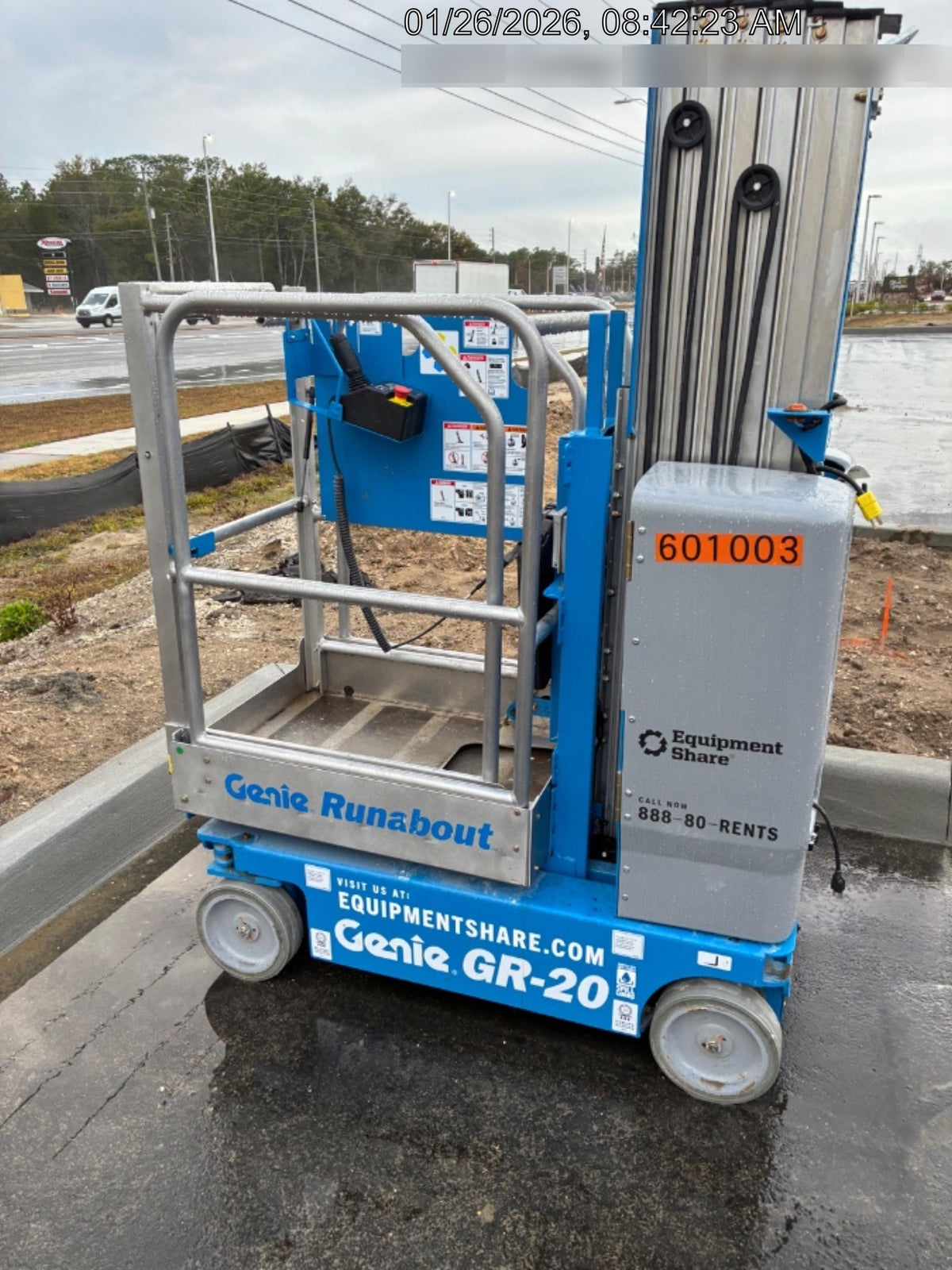 2022 JLG ES1330L