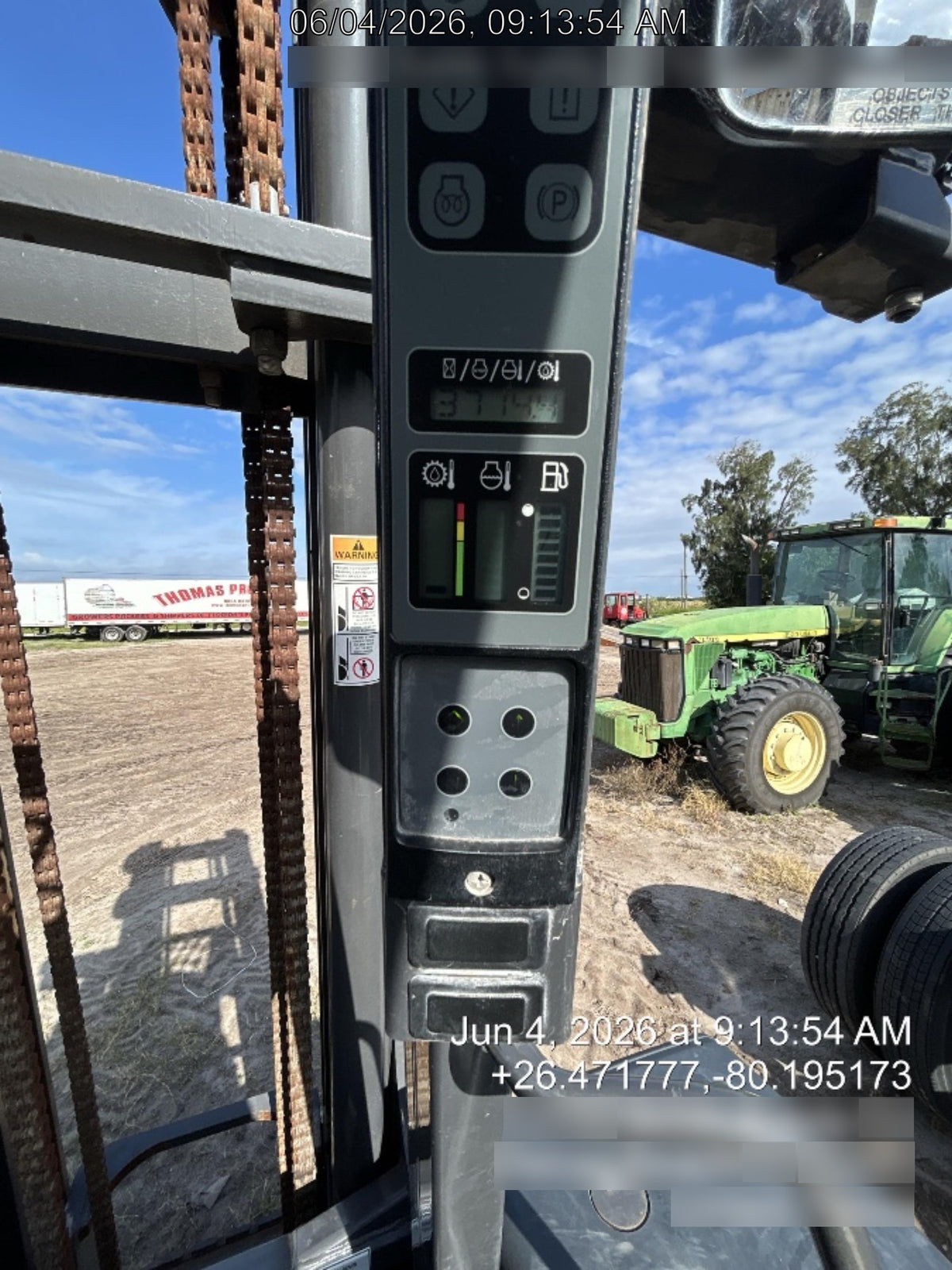 2022 CASE 588H