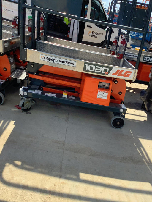 2021 JLG 1030P
