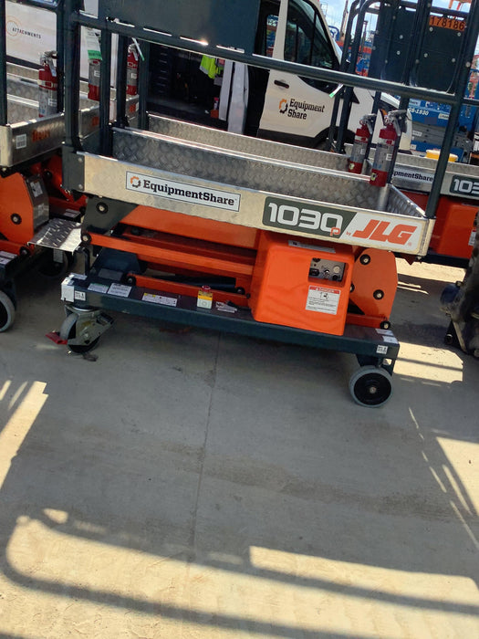 2021 JLG 1030P