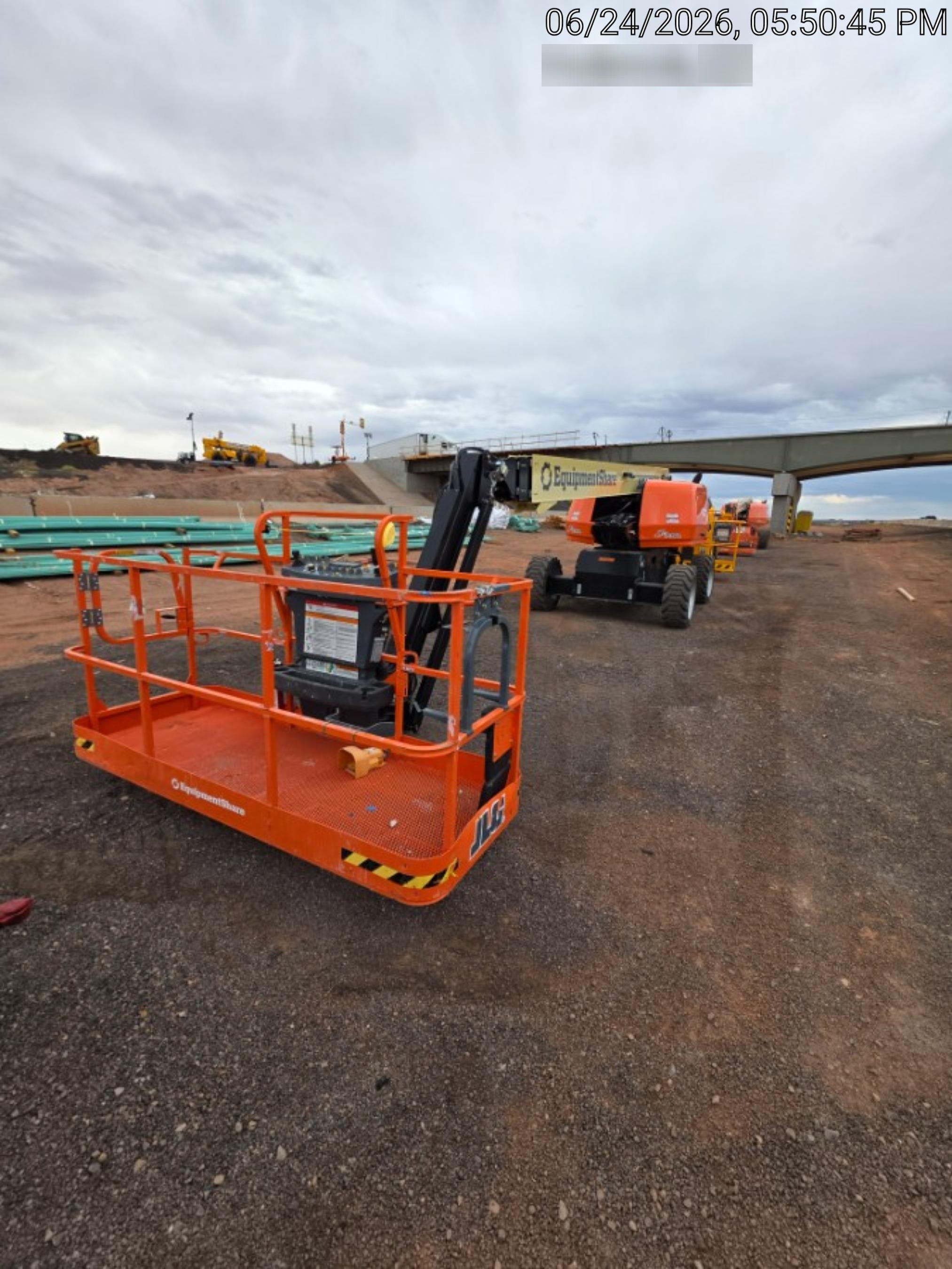 2025 JLG 660SJ