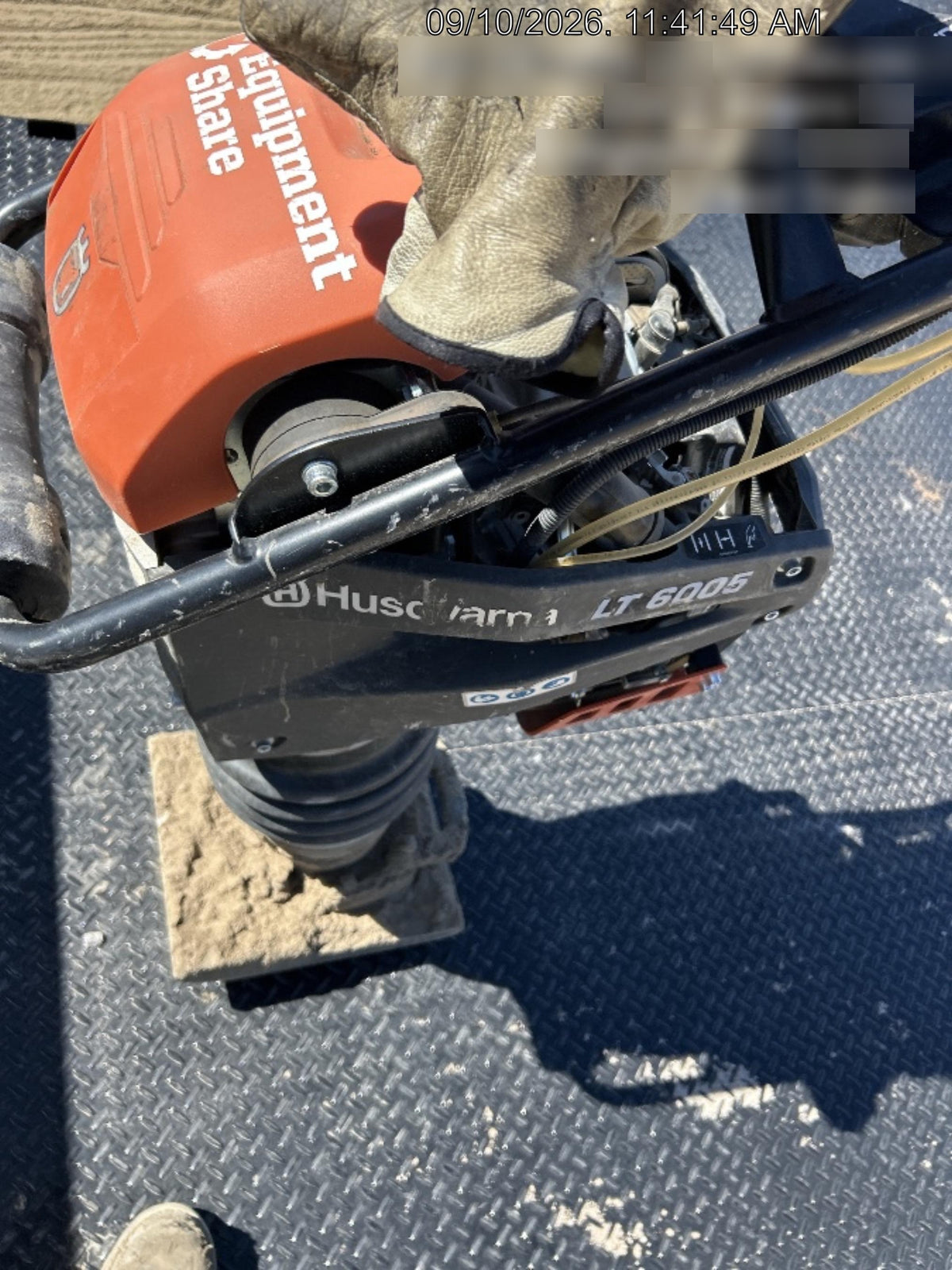 2025 HUSQVARNA LT6005