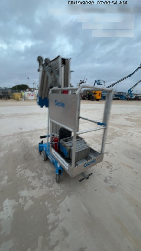 2019 GENIE AWP-30S