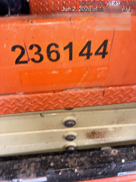 2022 JLG ES1932