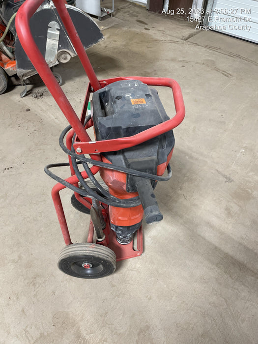 2023 HILTI TE 3000-AVR