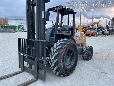 2023 CASE 588H