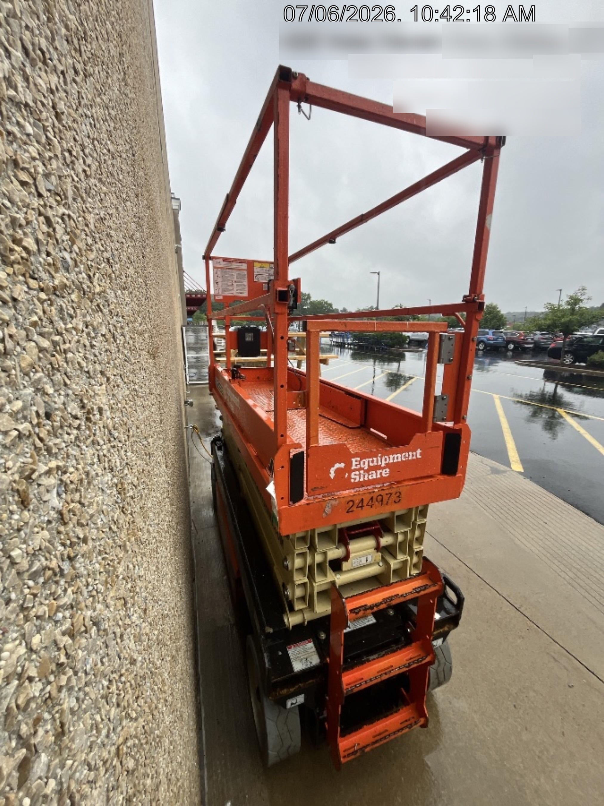 2022 JLG ES2632
