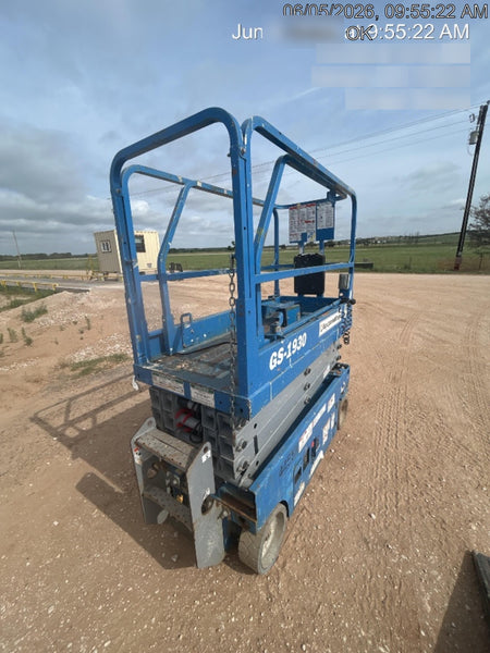2019 Genie GS-1930 Fixed rails with chain Entry