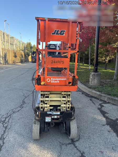 2022 JLG ES2632