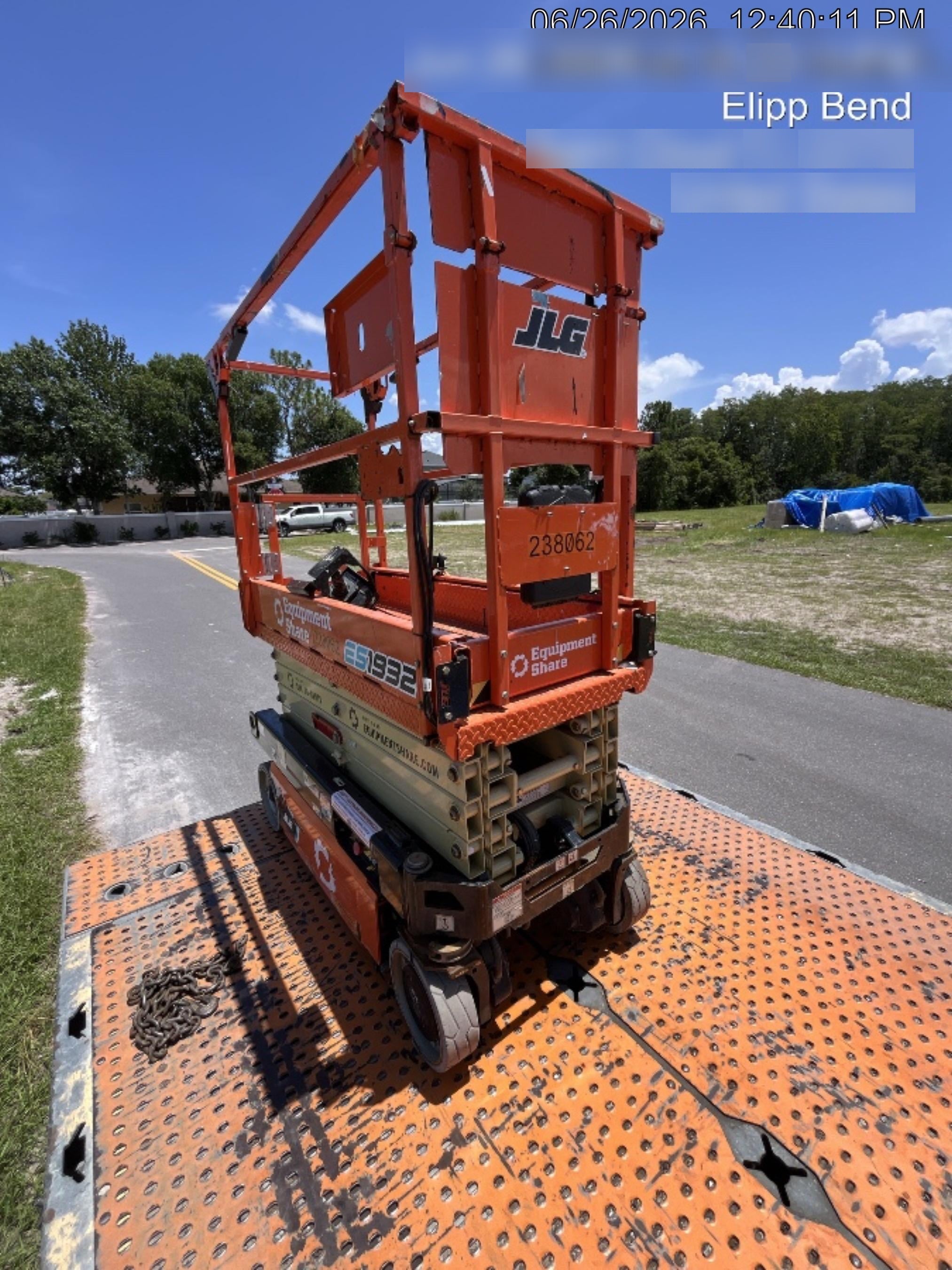 2022 JLG ES1932