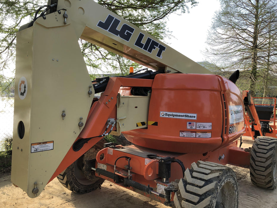 2019 JLG 600AJ