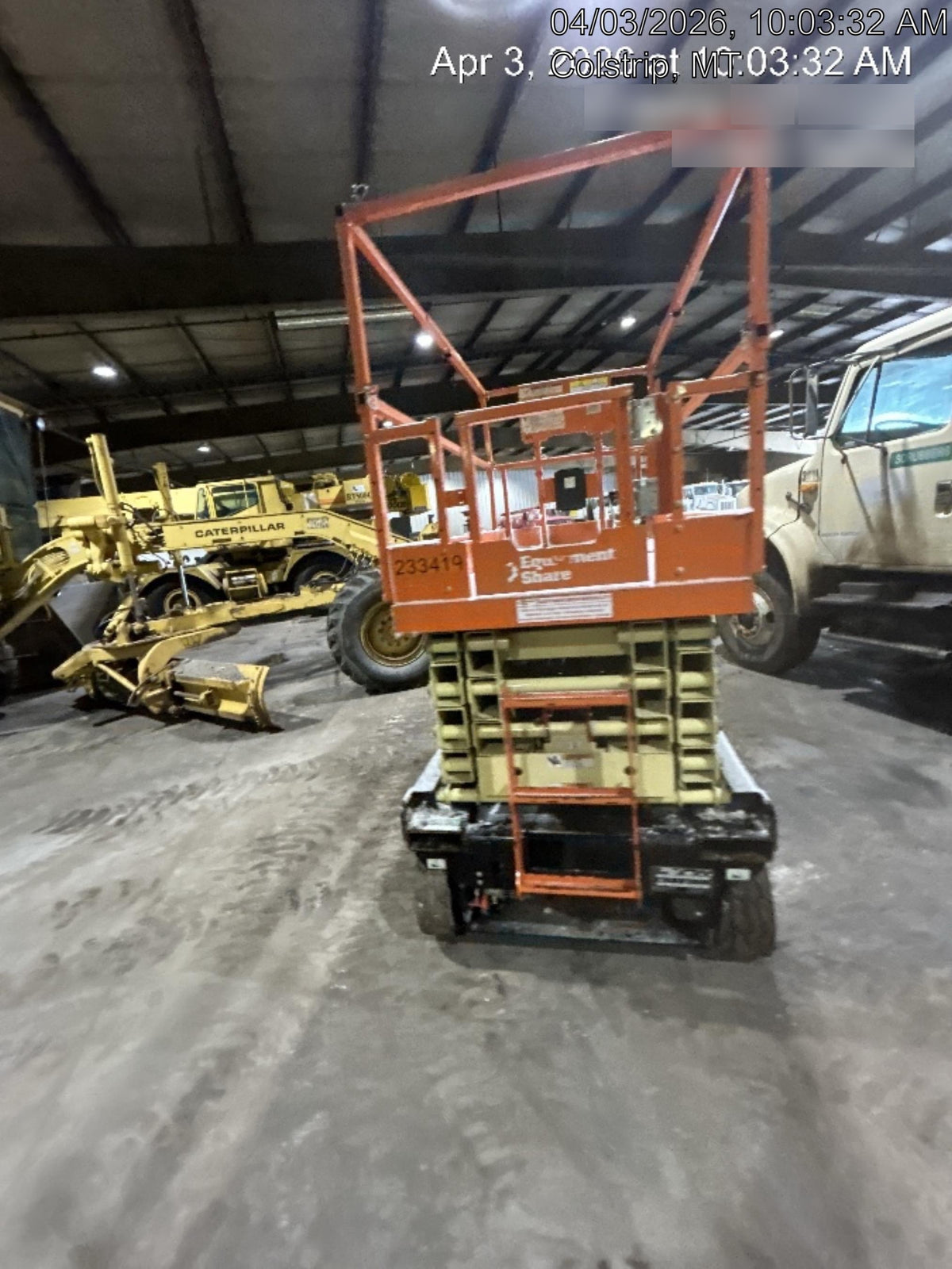 2022 JLG ES3246