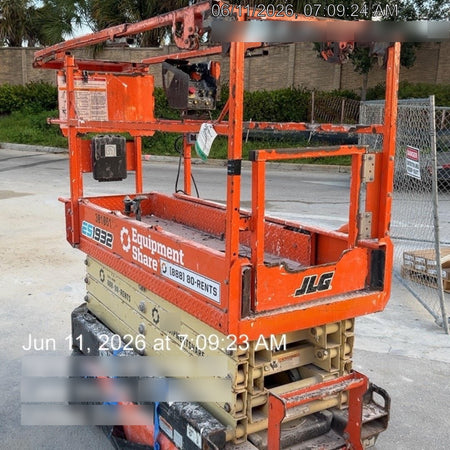 2021 JLG ES1932