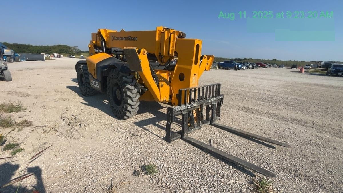 2023 JCB 510-56
