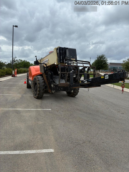 2021 JLG 1075