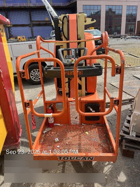 2022 JLG 26E