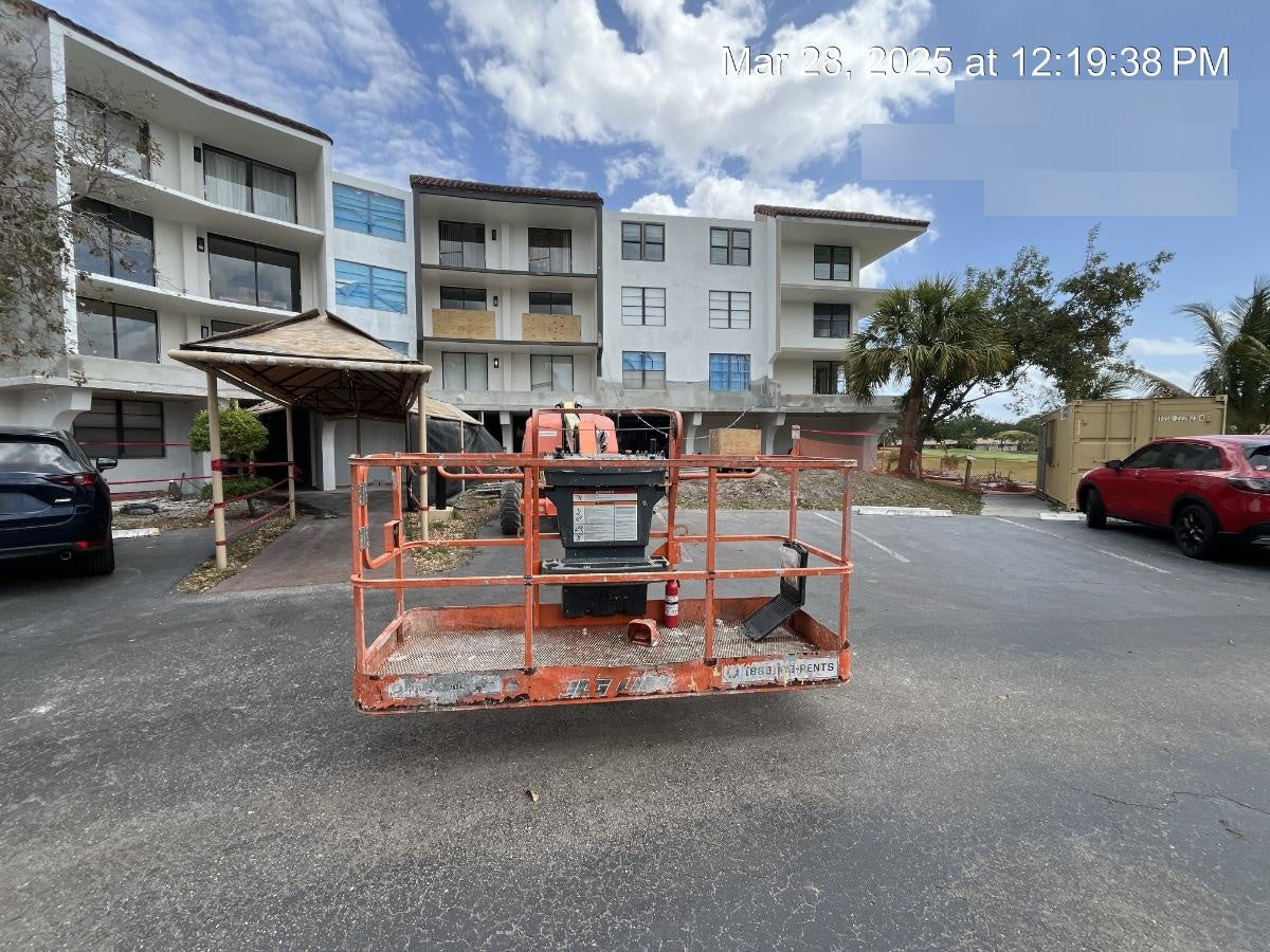 2021 JLG 460SJ