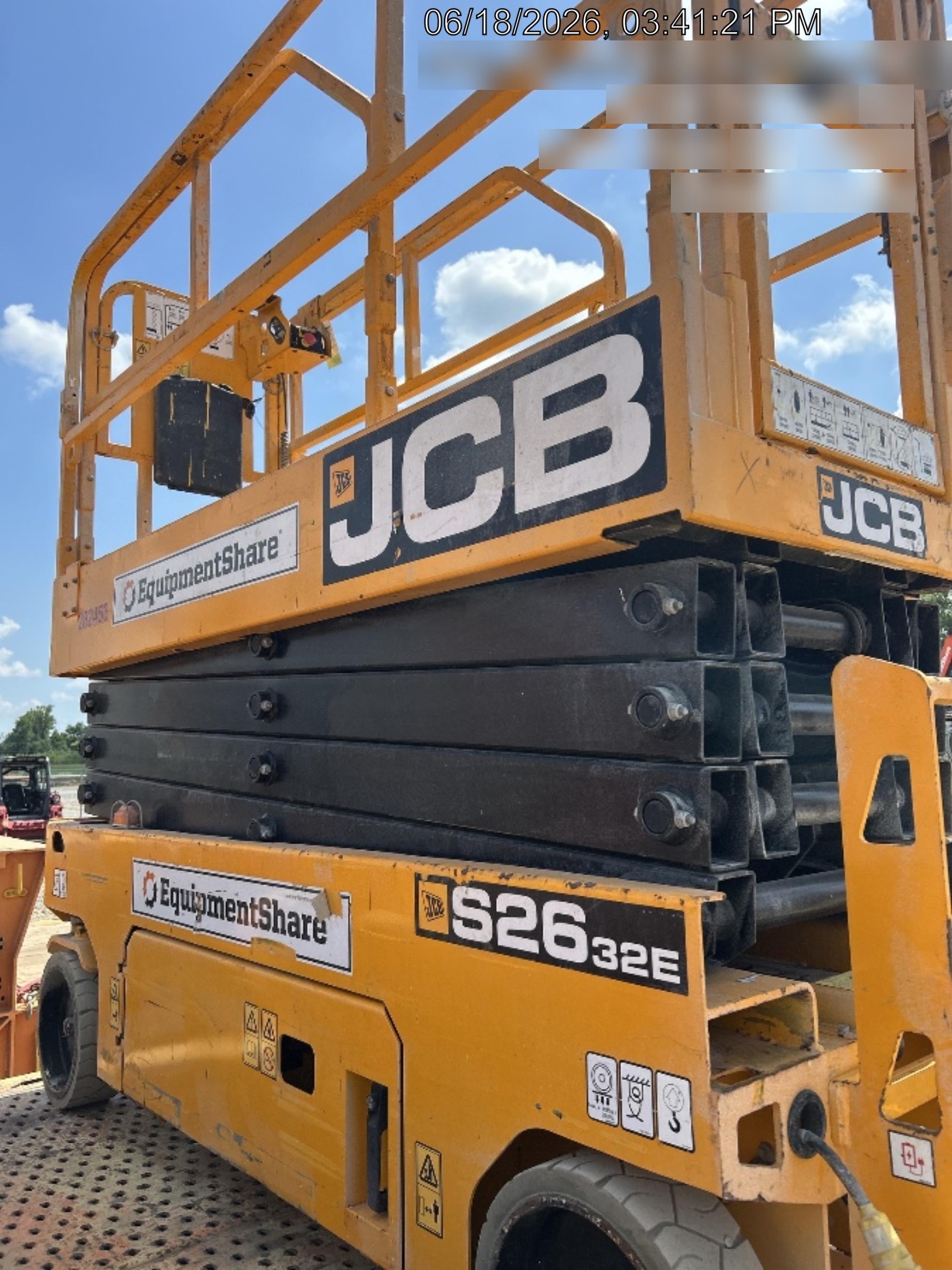 2023 JCB S2632E