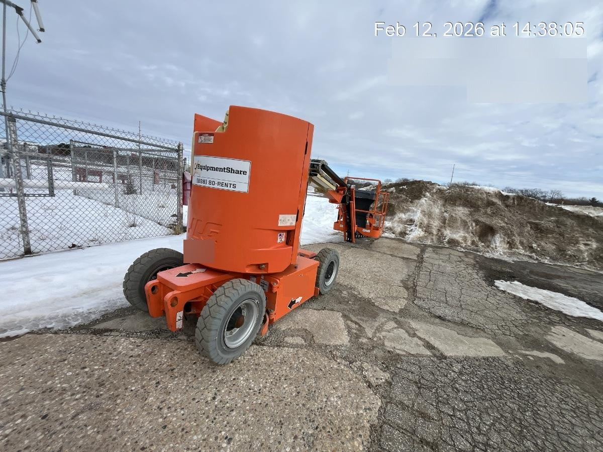 2019 JLG E300AJP