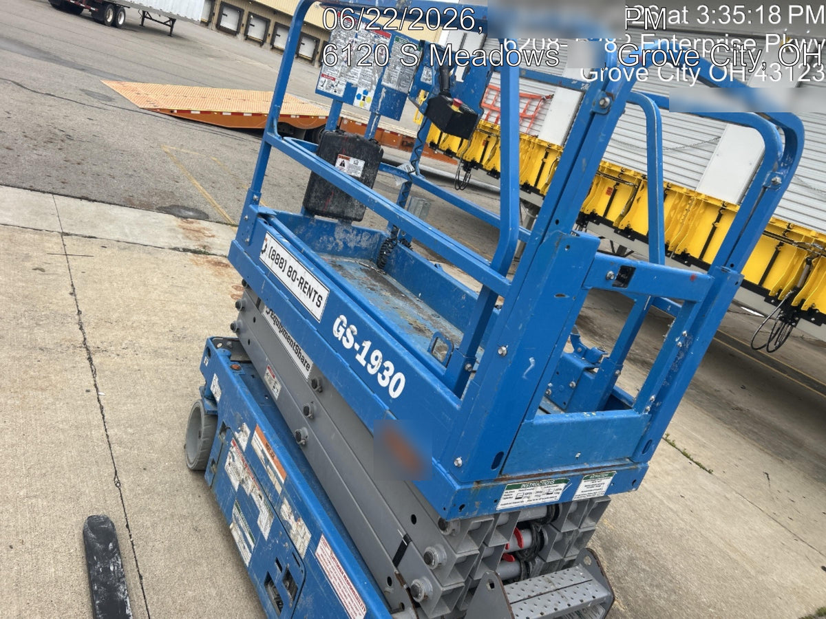 2020 Genie GS-1930 Solid Non Marking Tires, Beacon, Folding rails with half height swing gate