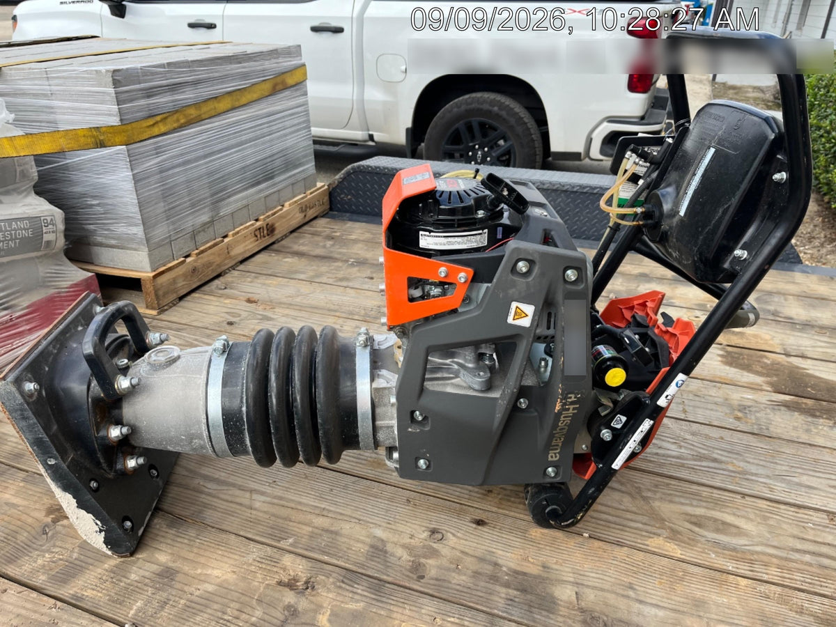 2024 HUSQVARNA LT6005