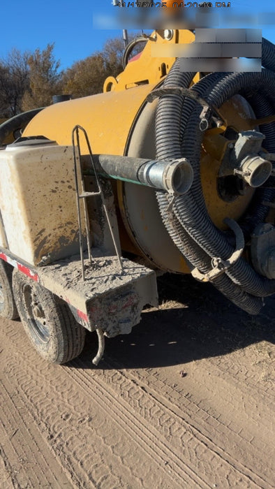 2022 Vac-Tron LP573XDT T4 Koehler Diesel Engine, 500 Gallon Debris Tank, x2 100 Gallon Water Tanks