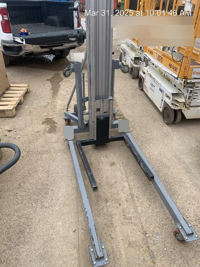 2019 GENIE SLC-24