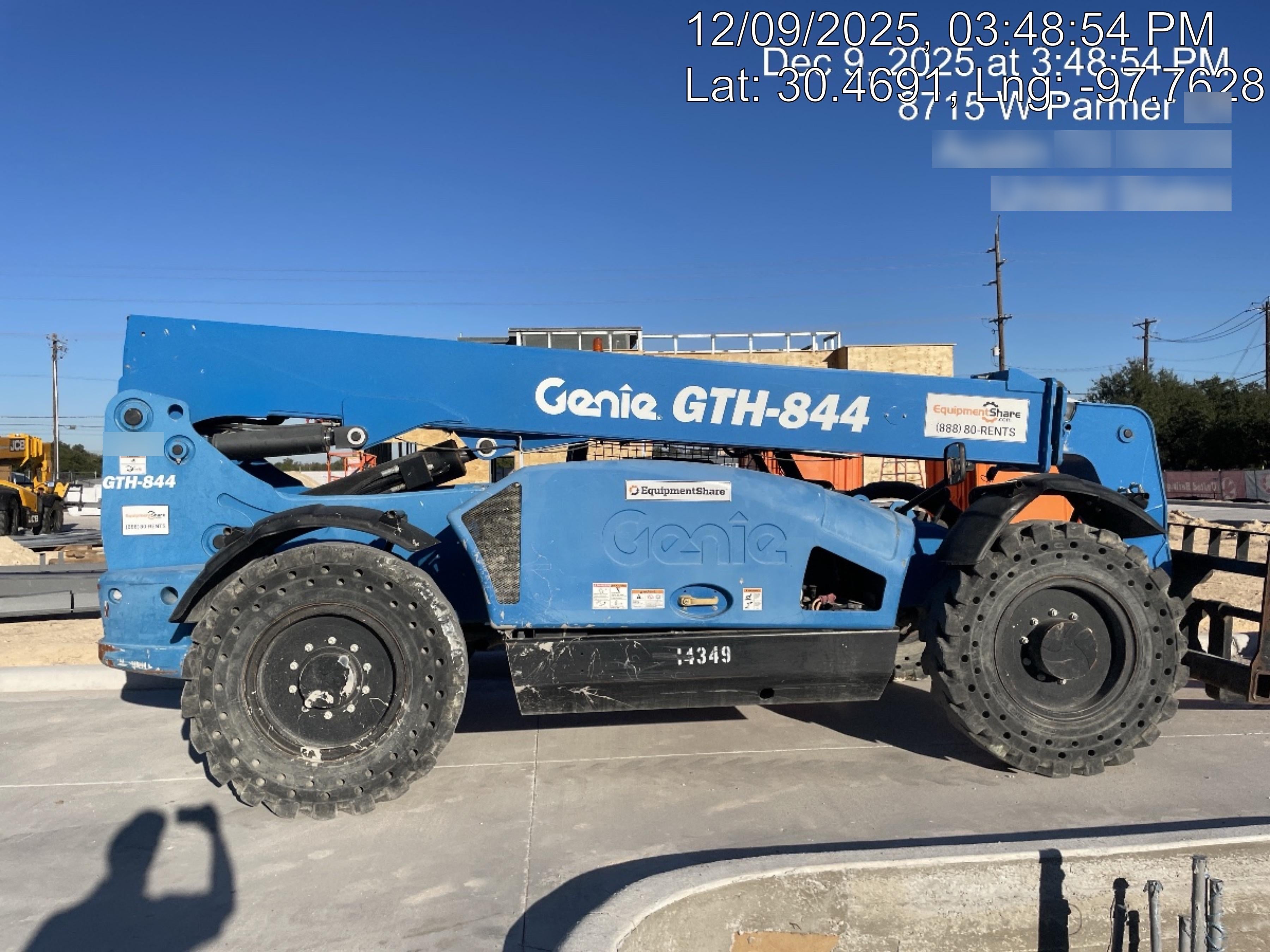2018 Genie GTH-844 GTH-844 w/Open ROPS, Solid Tires, beacon/work lights, 60" carriage/forks