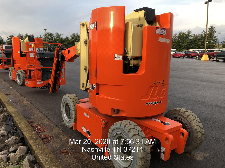 2019 JLG E300AJP