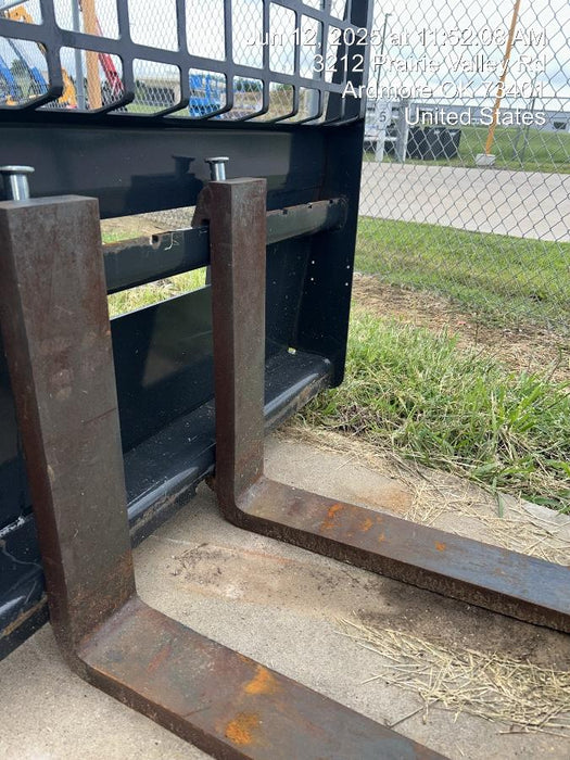 2024 ARROW MATERIAL HANDLING 48" Pallet Forks - Arrow