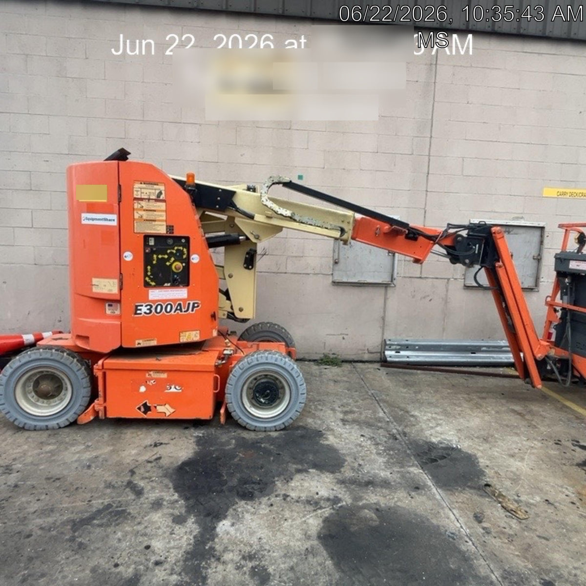 2019 JLG E300AJP